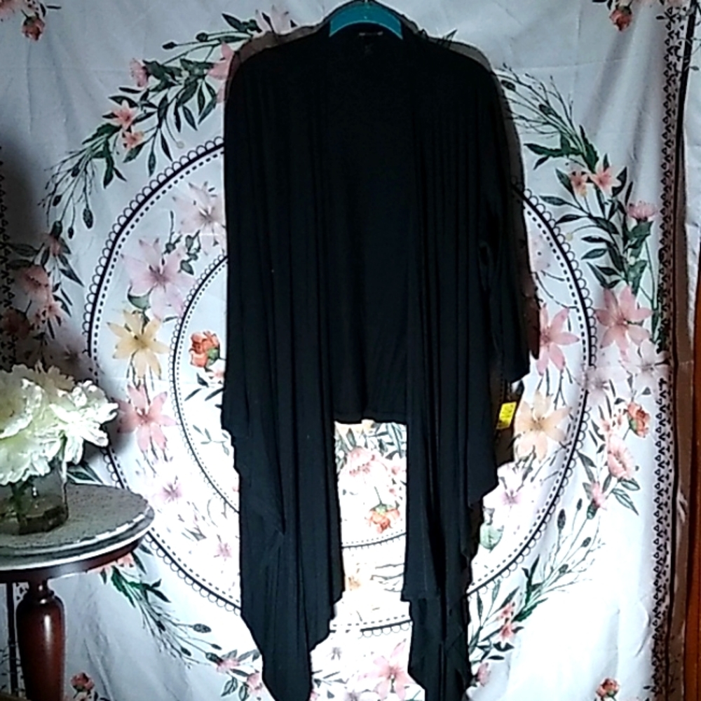 BLACK SHRUG BY JASON MAXWELL